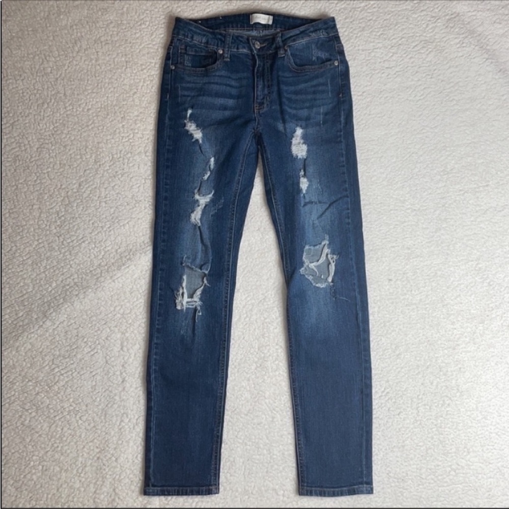 Altar’d State Jeans Distressed Ripped In Style Size 24 In style - Picture 12 of 14